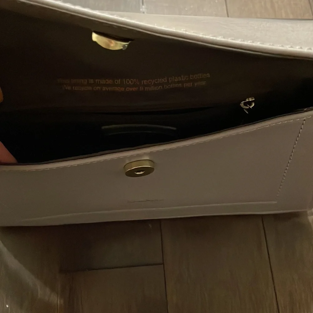 Matt & Nat Bag - Picture 3 of 4